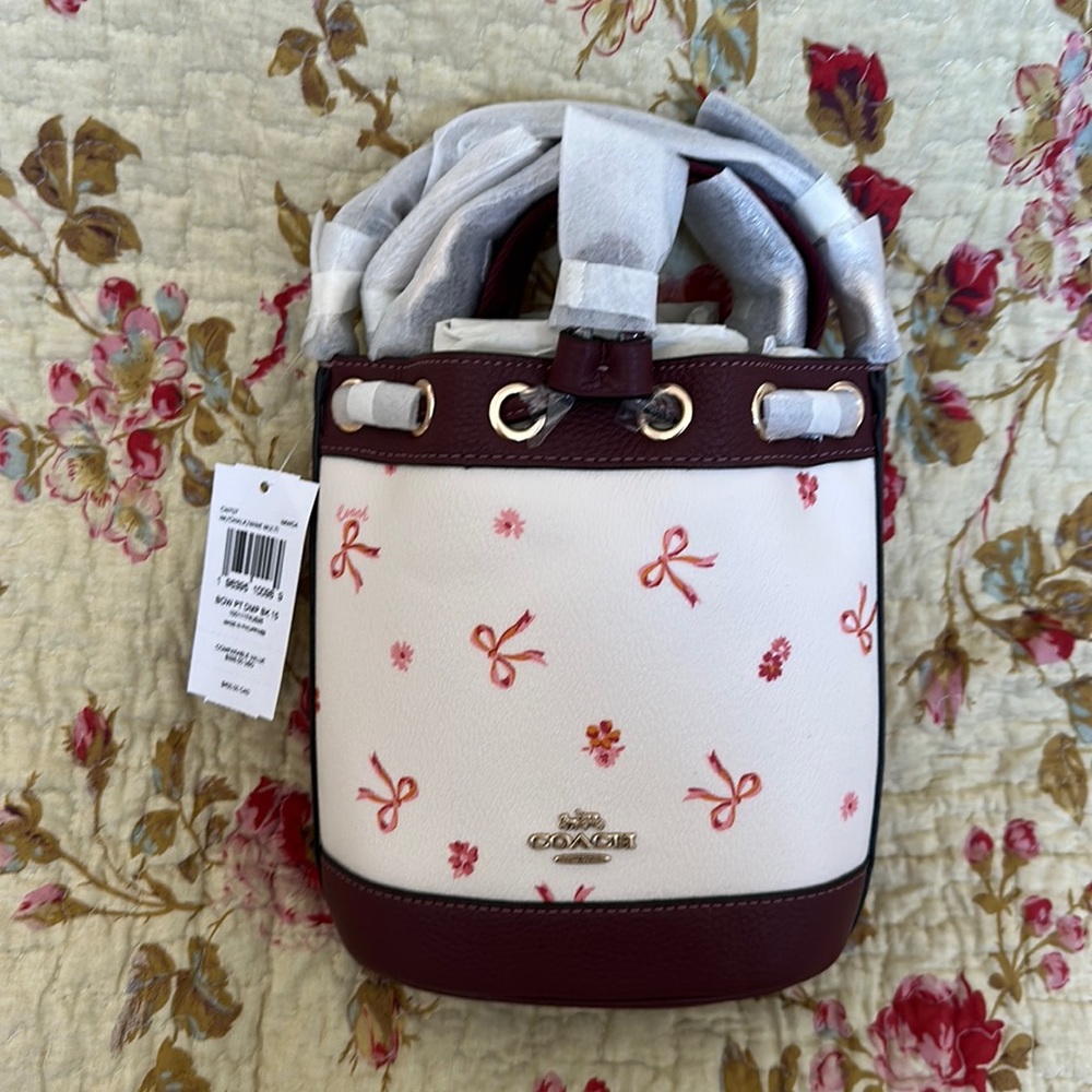 NWT Bow PT DMP Bk 15 Coach Bag